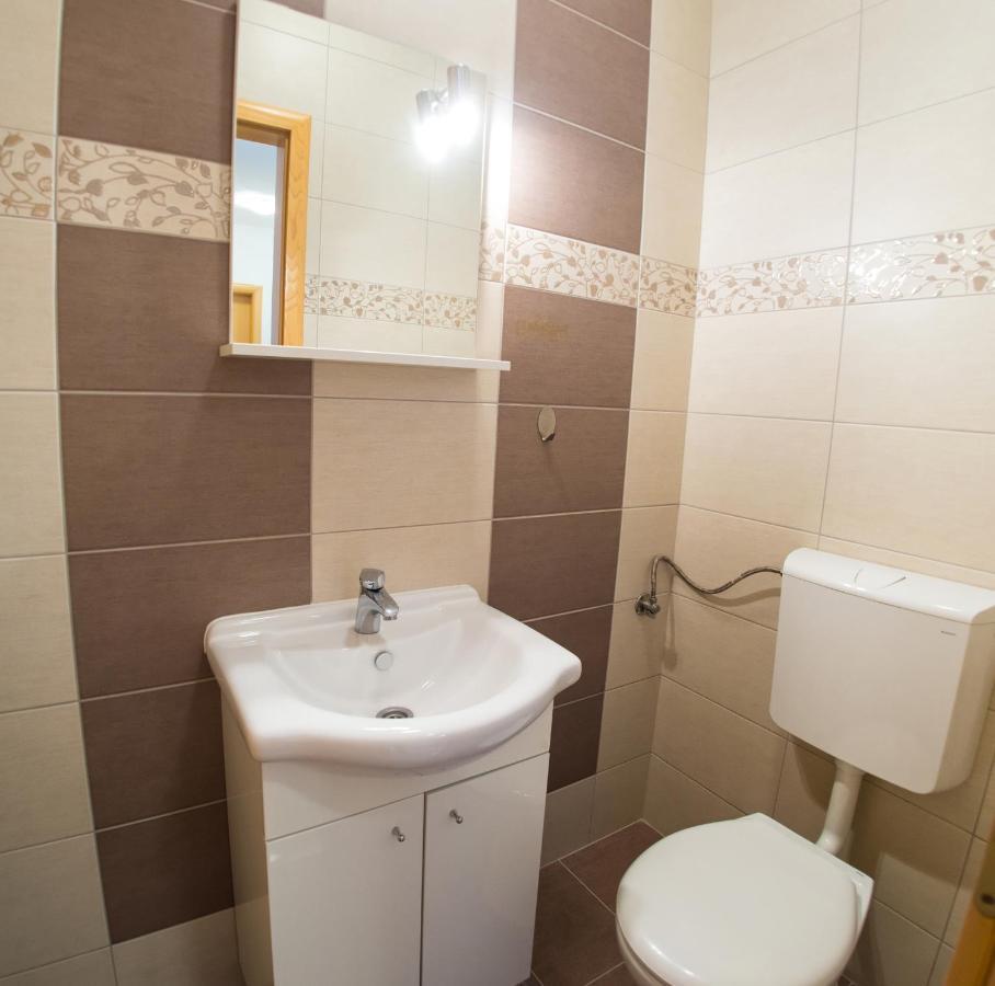 Apartment Enjoy Free Private Parking Mostar Exterior photo