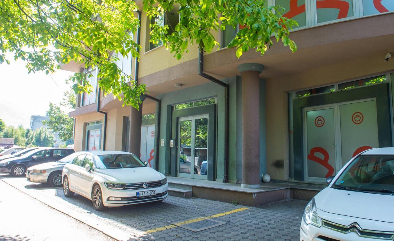 Apartment Enjoy Free Private Parking Mostar Exterior photo