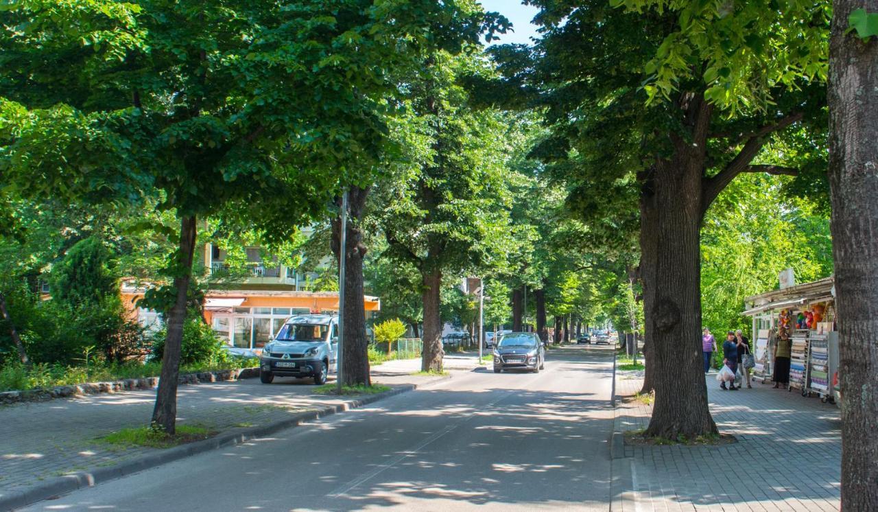 Apartment Enjoy Free Private Parking Mostar Exterior photo