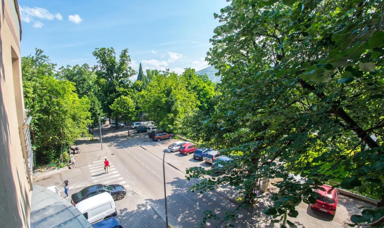 Apartment Enjoy Free Private Parking Mostar Exterior photo